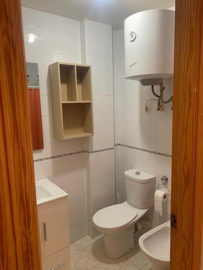 Alquilo Hermoso Apartamento En La Paradisiaca Oropesa Del Mar, 2Habitaciones, 1 Bano, Cocina, Salon, Aire Acondicionado Y Balcon A 400 Metros De La Playa Morro De Gos, Muy Cerca De Supermercados, Comercios Y Bares Exterior foto