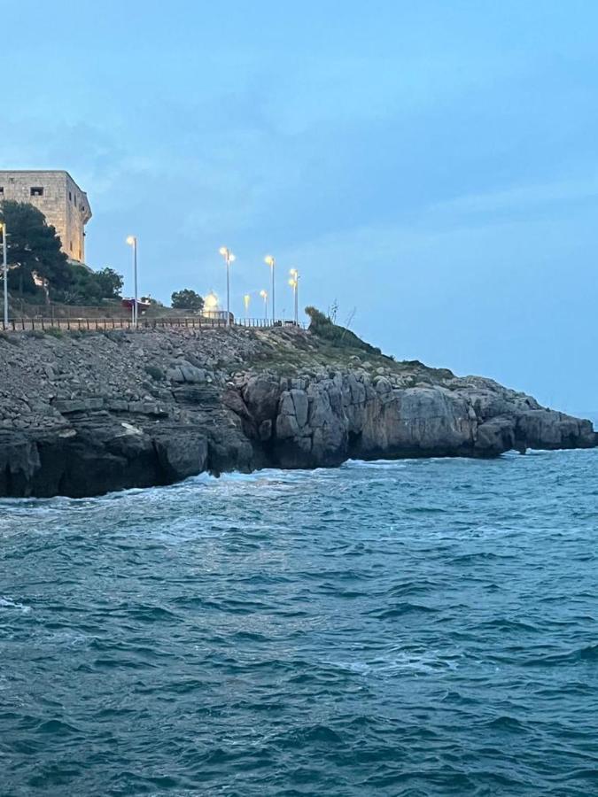 Alquilo Hermoso Apartamento En La Paradisiaca Oropesa Del Mar, 2Habitaciones, 1 Bano, Cocina, Salon, Aire Acondicionado Y Balcon A 400 Metros De La Playa Morro De Gos, Muy Cerca De Supermercados, Comercios Y Bares Exterior foto